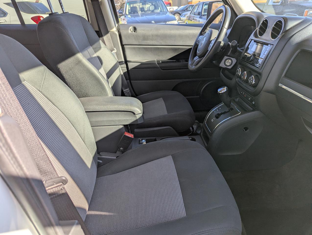 2014 Jeep Patriot "4x4 North EDITION" certified + FREE 6M warranty Photo4