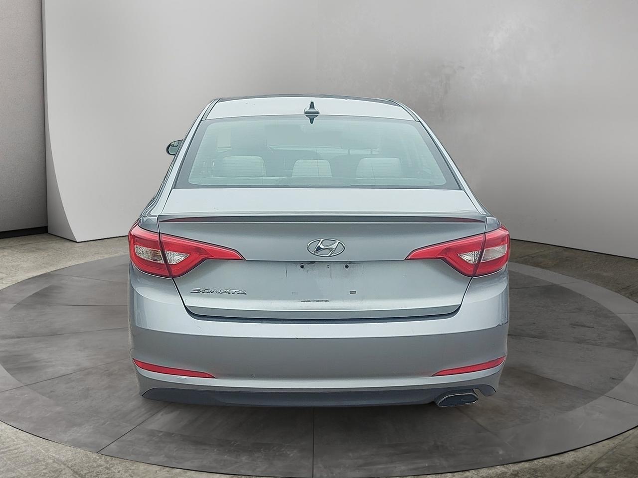 2015 Hyundai Sonata 2.4L GL Photo