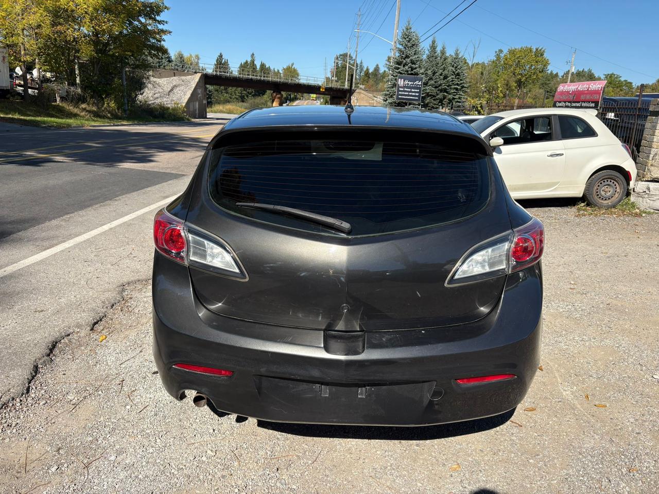 2011 Mazda MAZDA3 I Sport Photo3