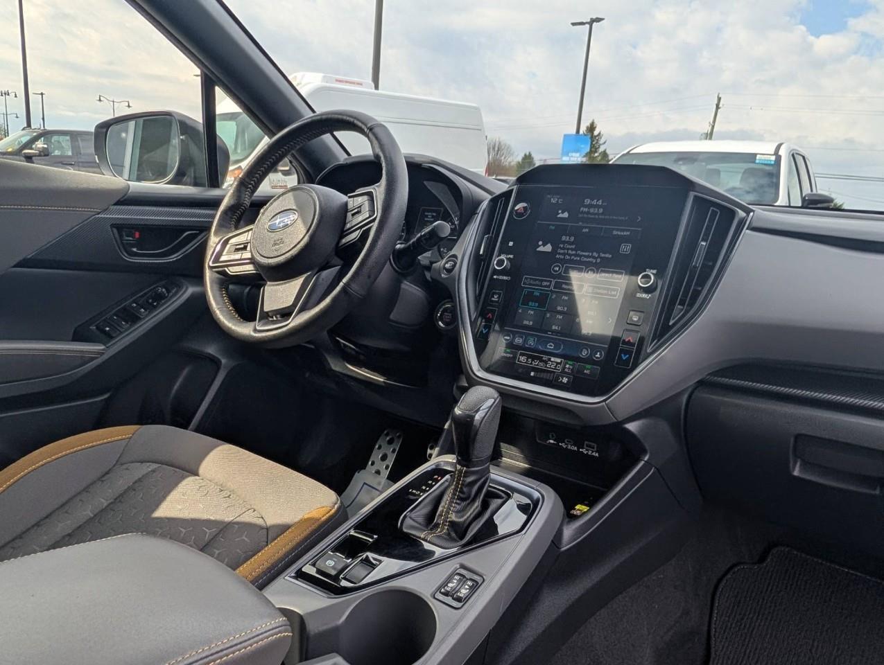 2024 Subaru Crosstrek Onyx NO ACCIDENTS Photo