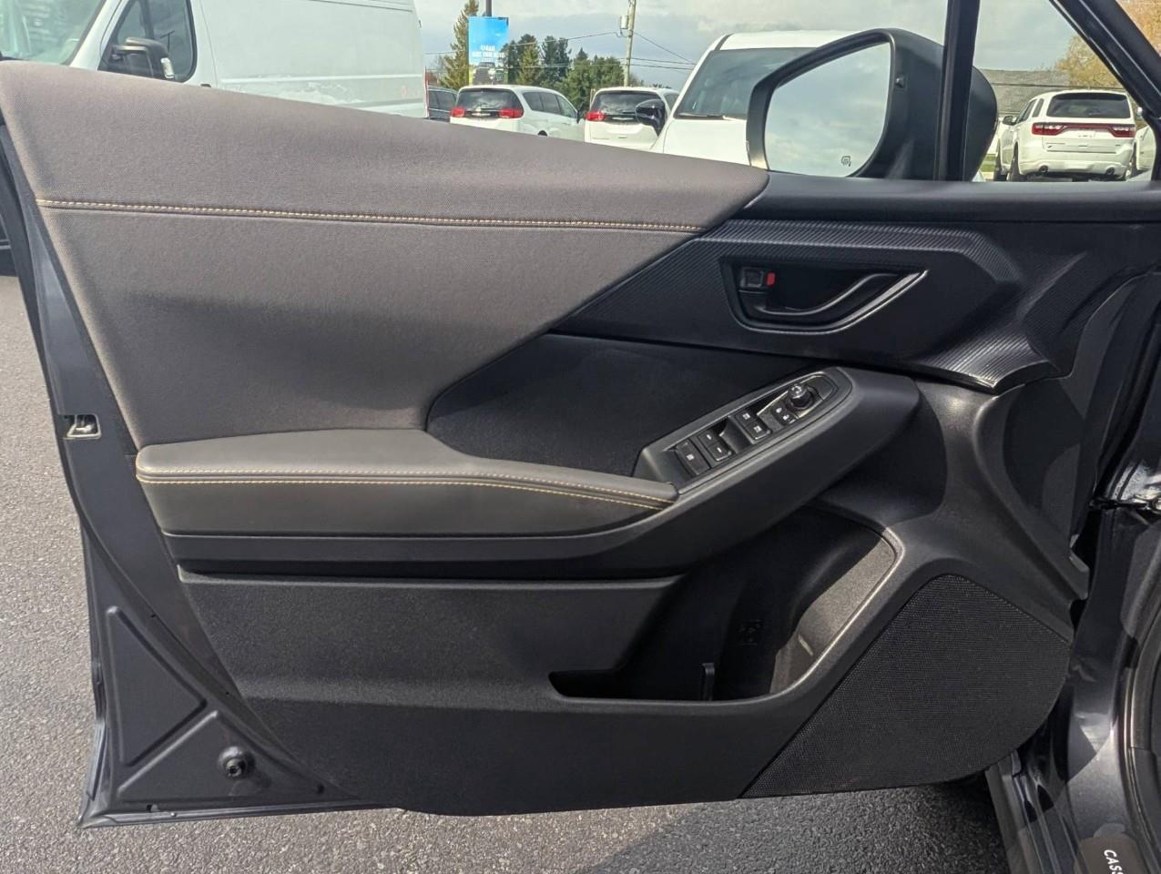 2024 Subaru Crosstrek Onyx NO ACCIDENTS Photo