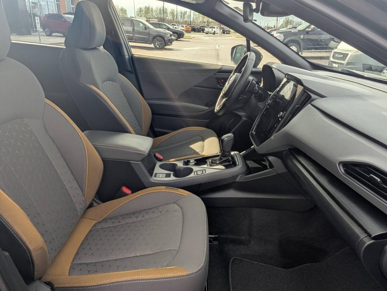 2024 Subaru Crosstrek Onyx NO ACCIDENTS Photo