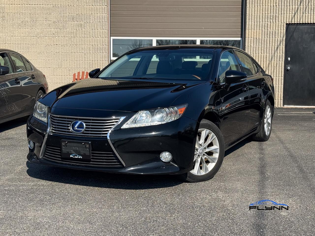 2013 Lexus ES 300h Sedan Hybrid - Certified! Photo0