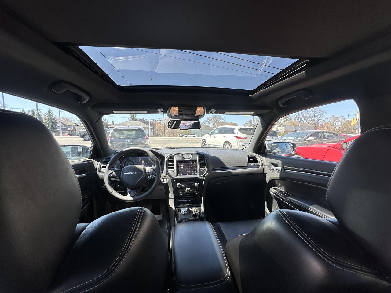 2023 Chrysler 300 S Photo