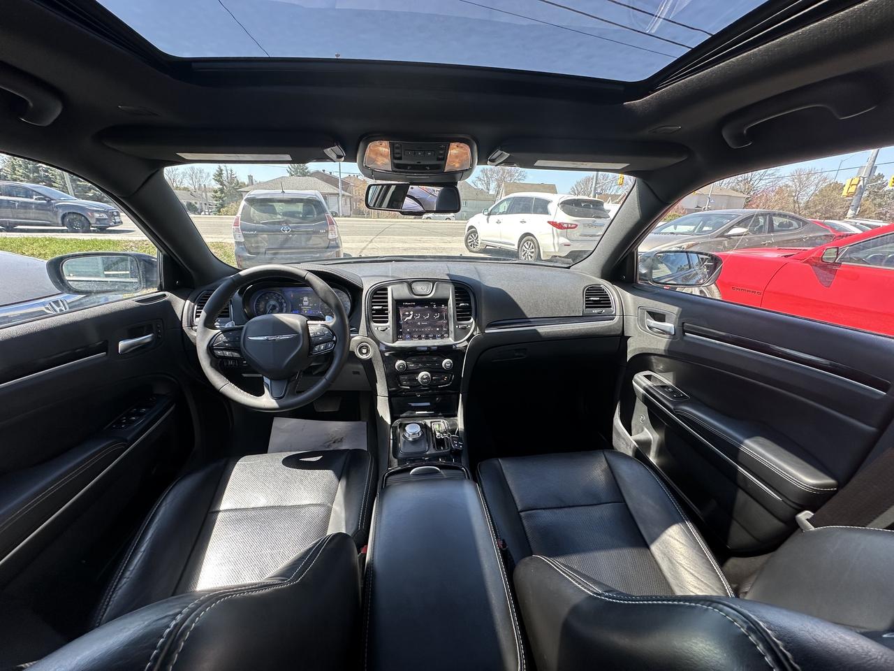 2023 Chrysler 300 S Photo