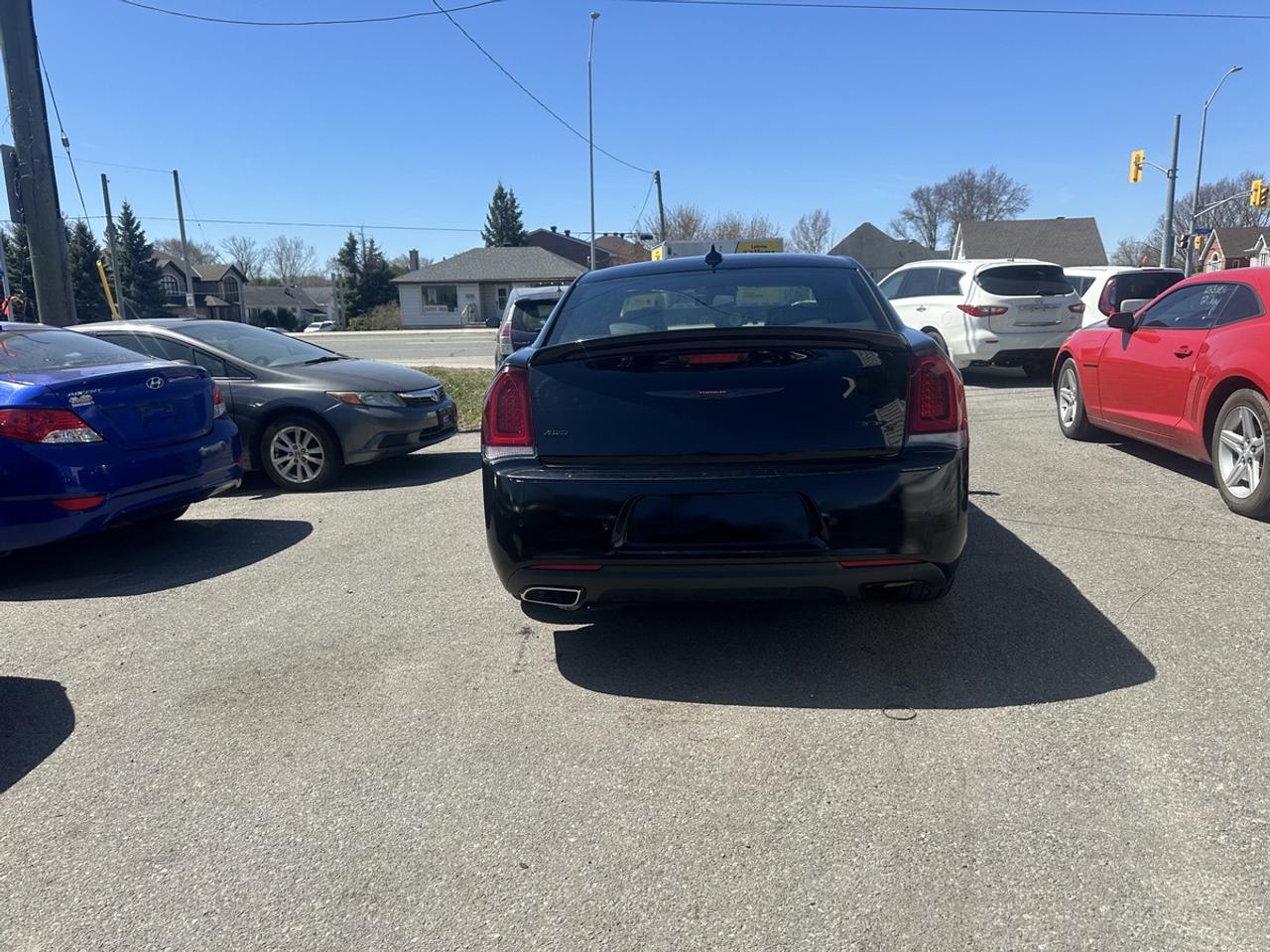 2023 Chrysler 300 S Photo