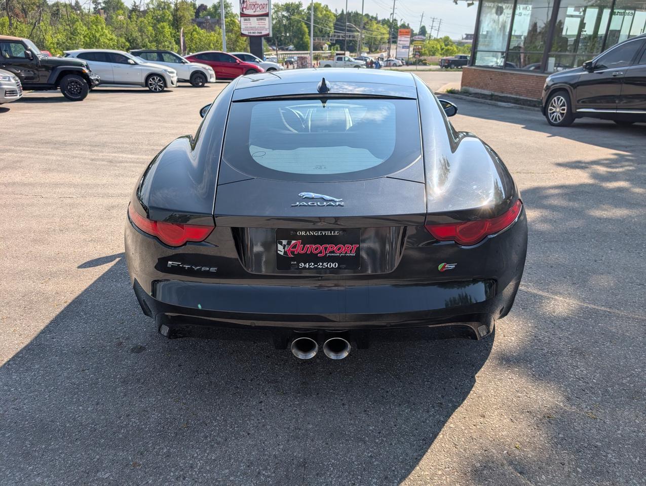 2015 Jaguar F-Type S 2dr Rear-Wheel Drive Coupe Photo3