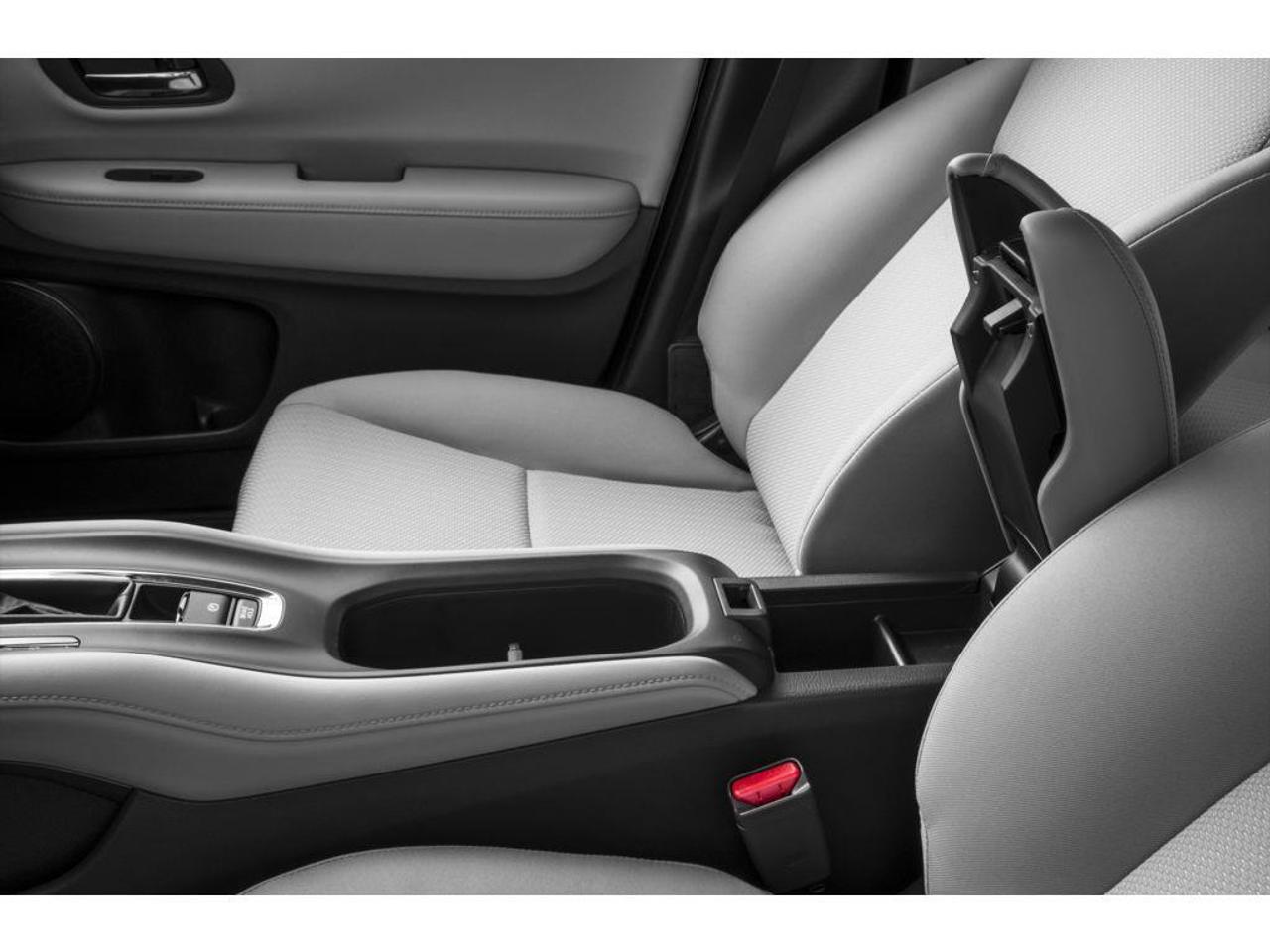 2016 Honda HR-V 4WD 4dr CVT LX Photo