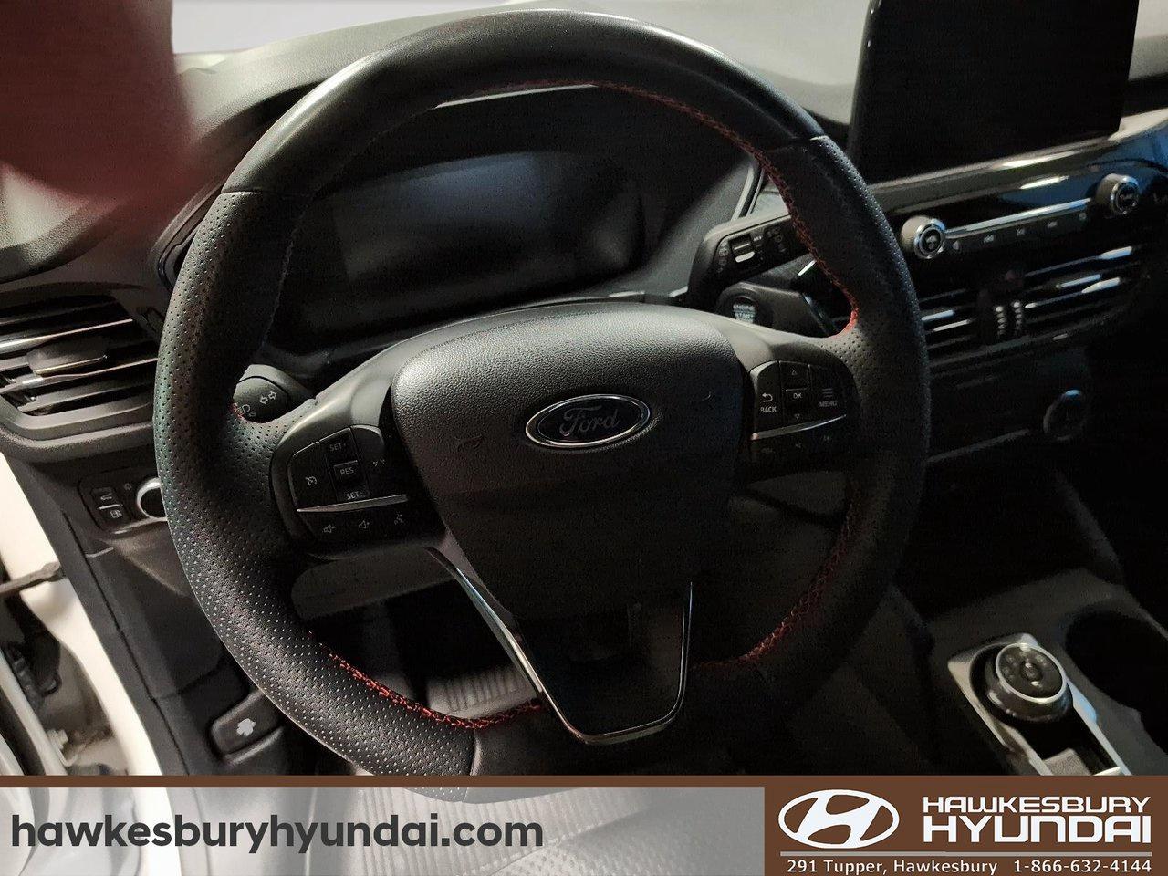 2023 Ford Escape ST-Line Photo