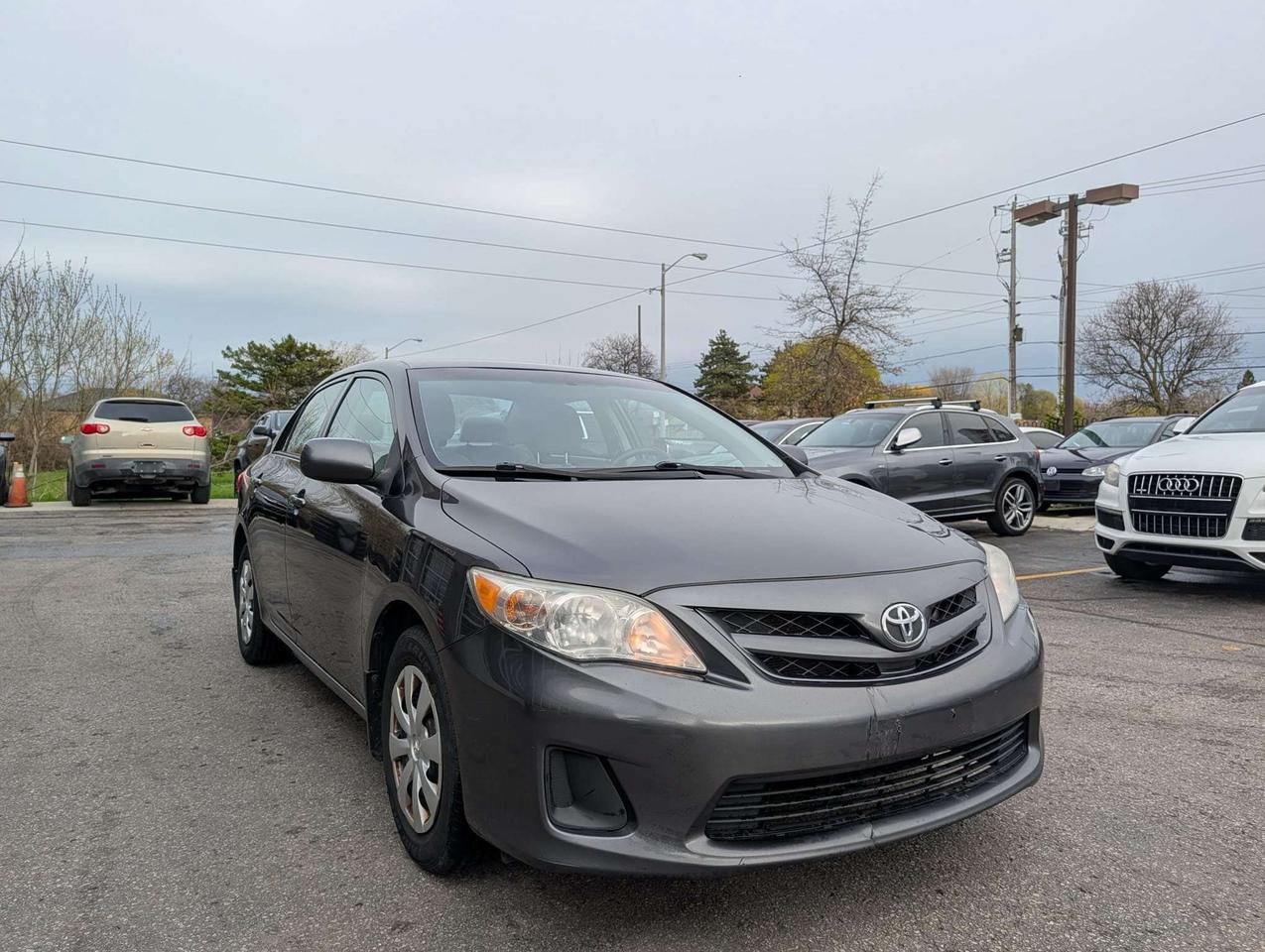 2013 Toyota Corolla LE Photo0