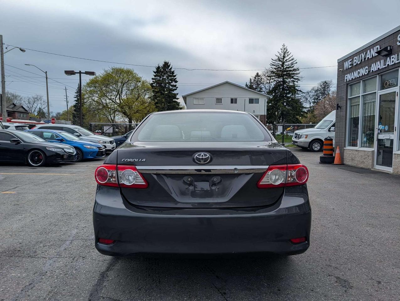 2013 Toyota Corolla LE Photo