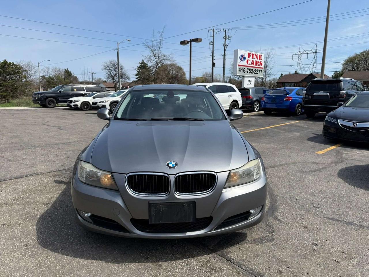 2010 BMW 335i 1 owners, 323i RWD, mint! low km! Photo3