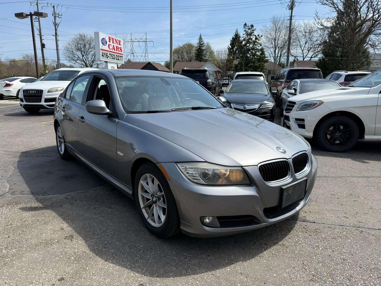 2010 BMW 335i 1 owners, 323i RWD, mint! low km! Photo4