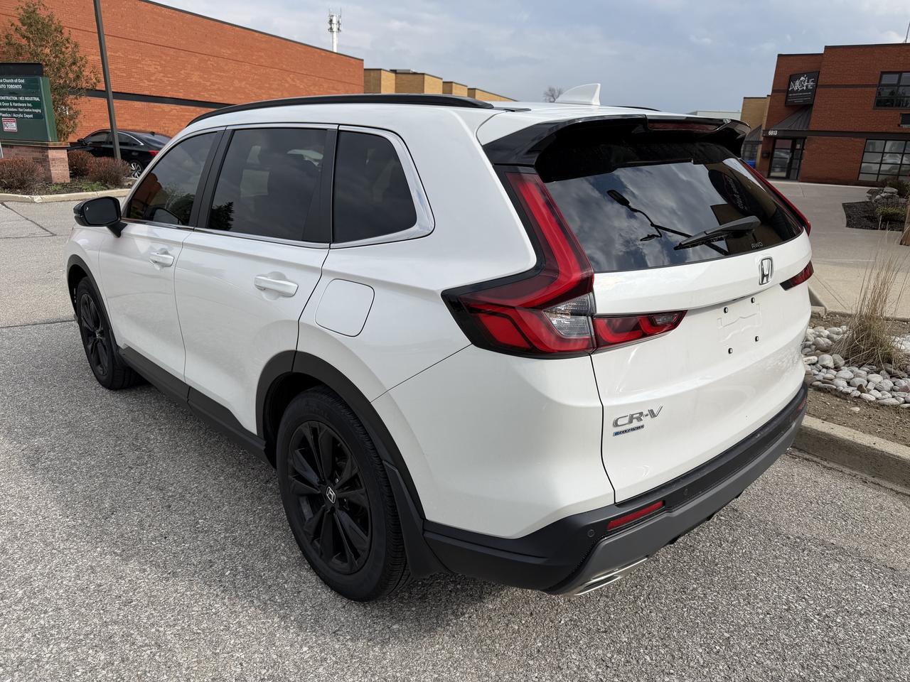 2025 Honda CR-V Hybrid Touring AWD Clean Carfax Hybrid Certified Photo