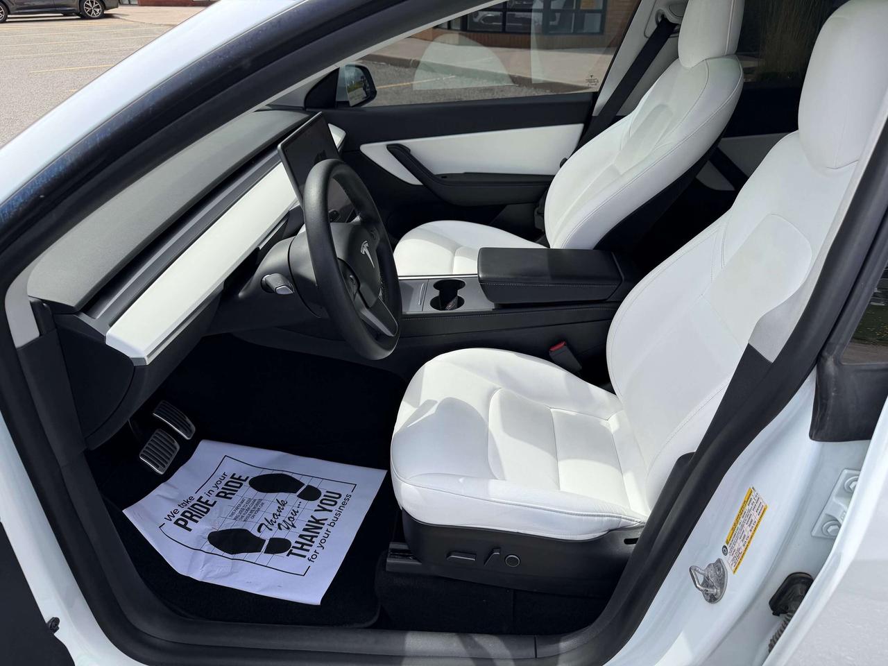 2022 Tesla Model Y Long Range AWD 1 Owner Clean Carfax Certified Photo