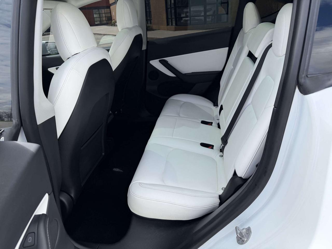 2022 Tesla Model Y Long Range AWD 1 Owner Clean Carfax Certified Photo