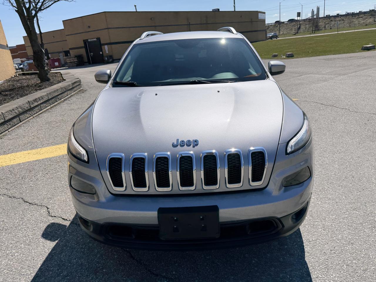 2018 Jeep Cherokee North 4x4 1 Owner low km only 67,000 KM Photo