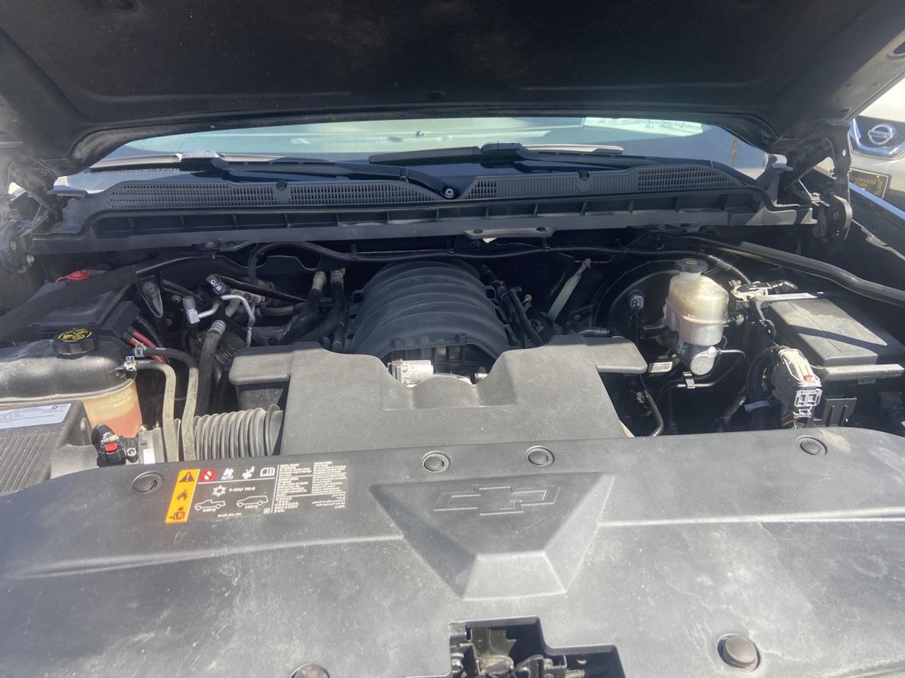2019 Chevrolet Silverado 1500 CREW CLUB CAB **  2 YEAR LUBRICO WARRANTY ** Photo