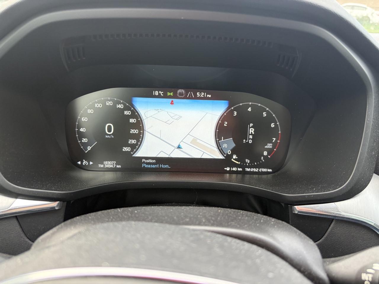 2020 Volvo XC60 T6 Momentum AWD Photo