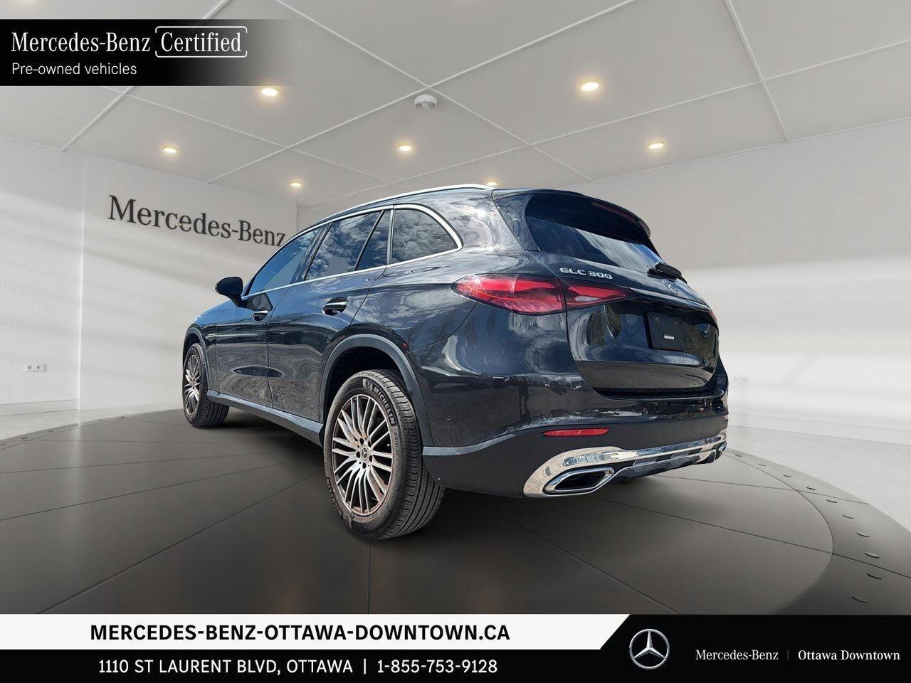 2023 Mercedes-Benz GLC300 4MATIC SUV Premium   AMG Line Night   Intelligent Photo3