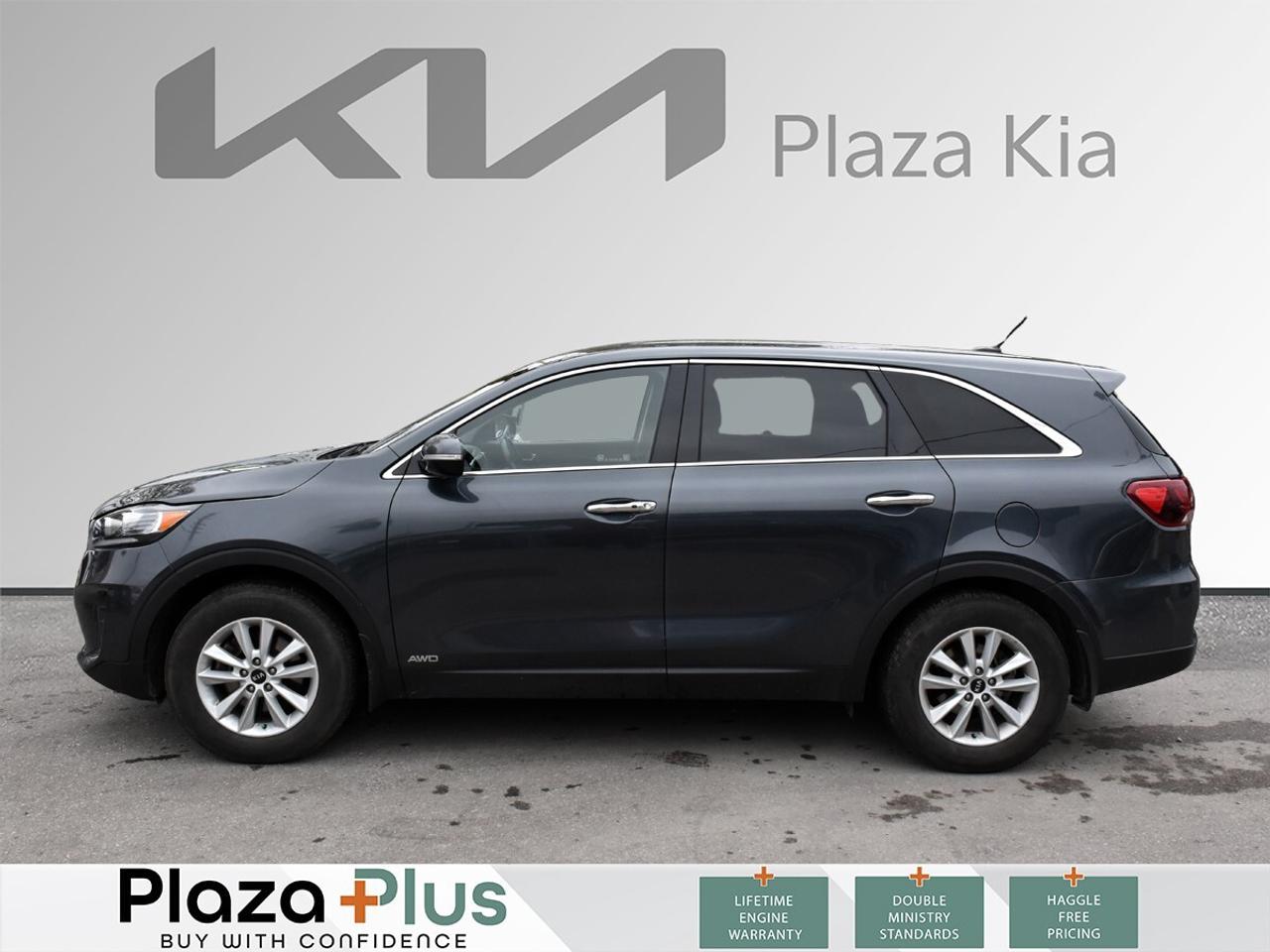 2020 Kia Sorento LX Photo2