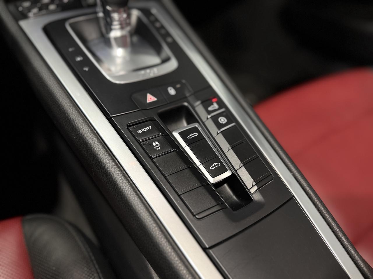 2018 Porsche 718 Boxster  Photo