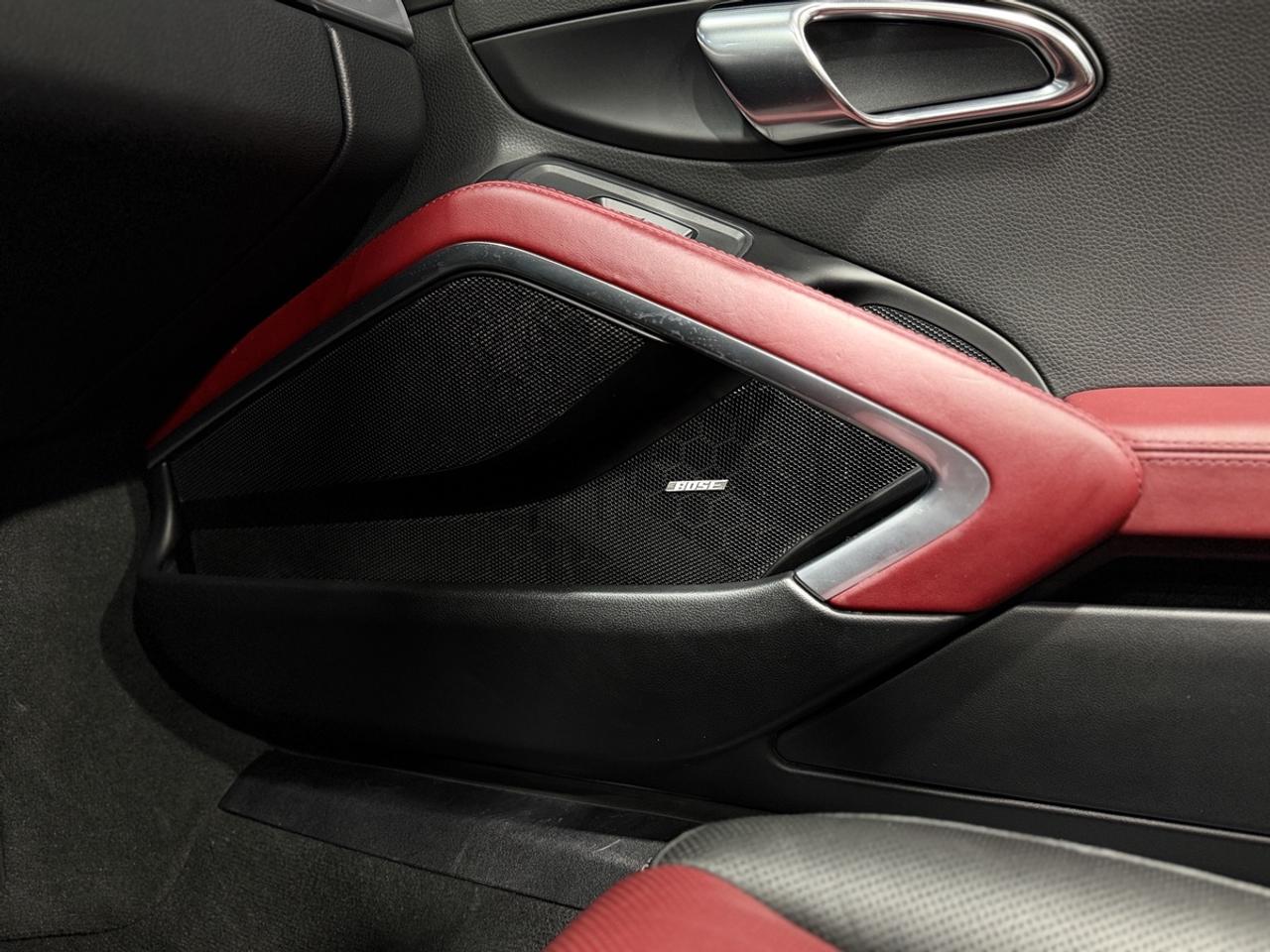 2018 Porsche 718 Boxster  Photo