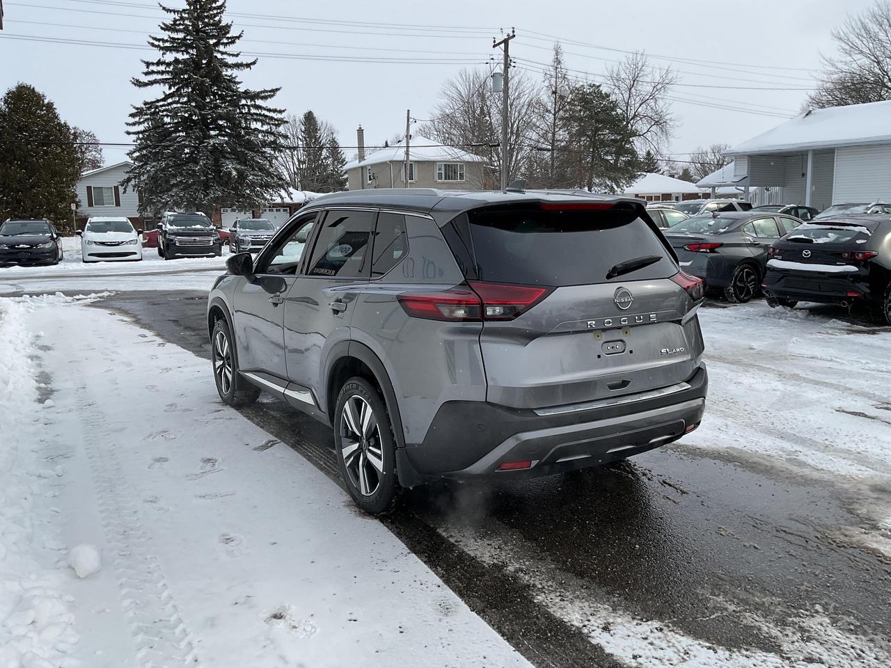 2023 Nissan Rogue SL 4dr All-Wheel Drive Sport Utility Photo4