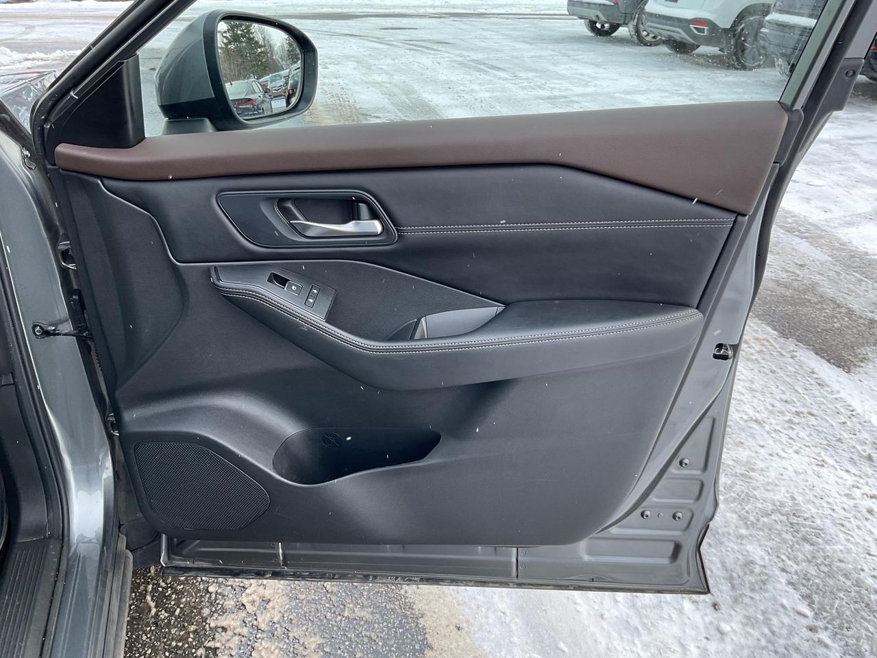 2023 Nissan Rogue SL 4dr All-Wheel Drive Sport Utility Photo