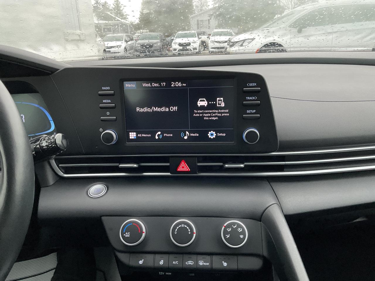 2024 Hyundai Elantra  Photo