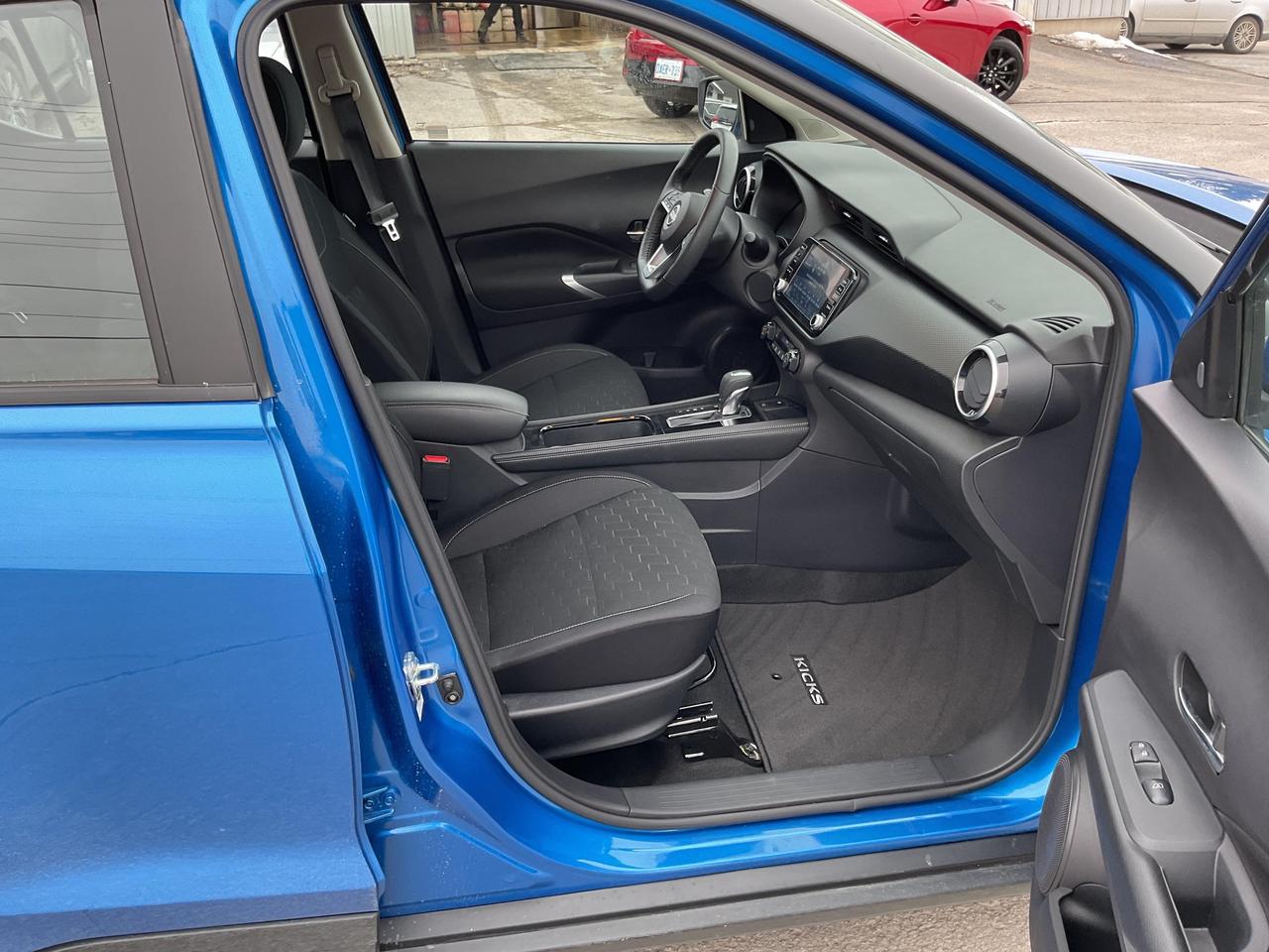 2024 Nissan Kicks SV 4dr Front-Wheel Drive Photo