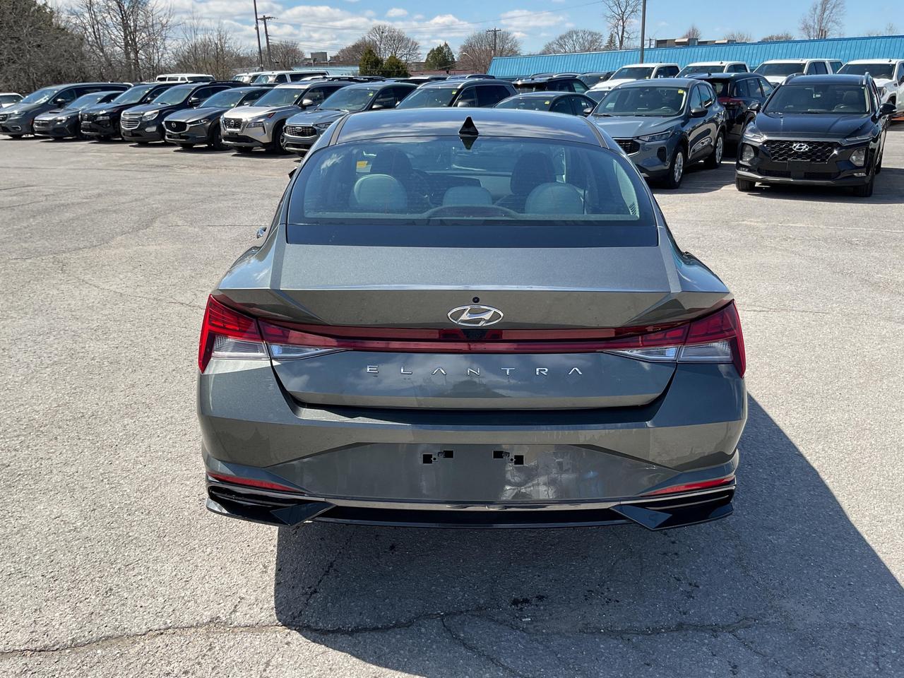 2023 Hyundai Elantra  Photo