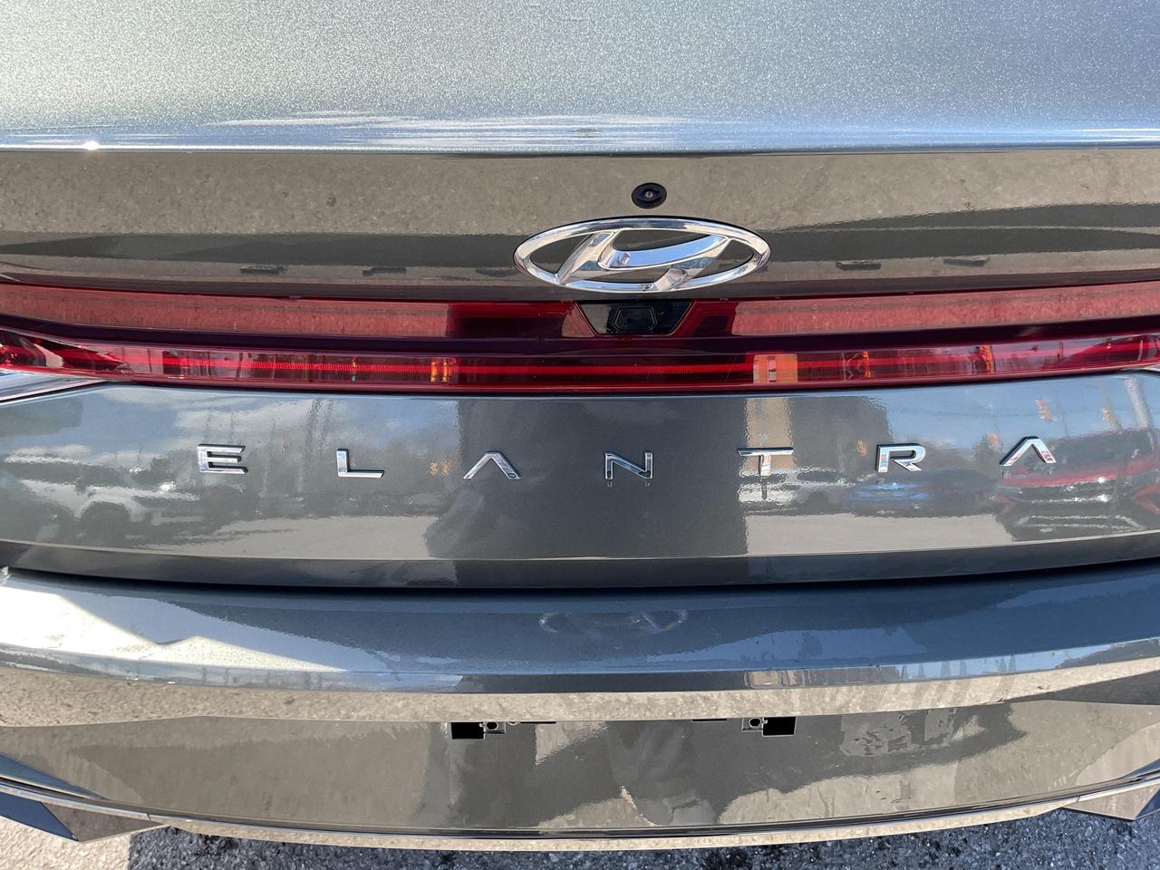 2023 Hyundai Elantra  Photo