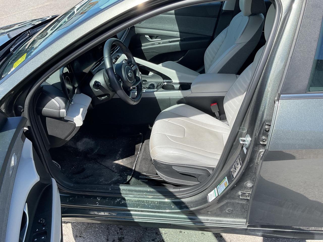 2023 Hyundai Elantra  Photo