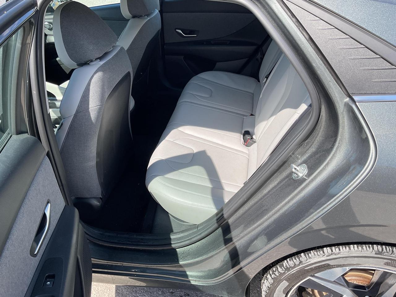 2023 Hyundai Elantra  Photo