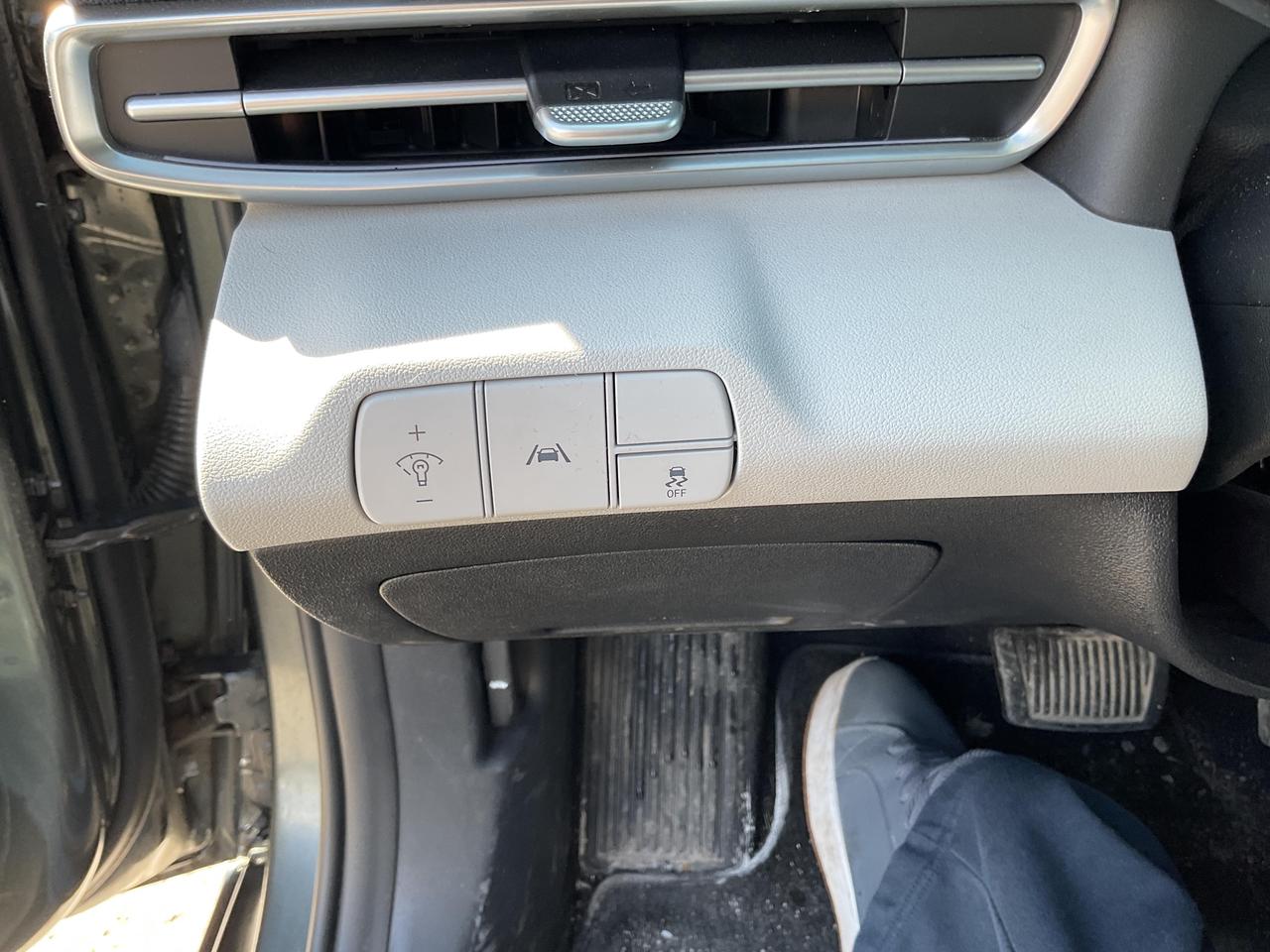 2023 Hyundai Elantra  Photo