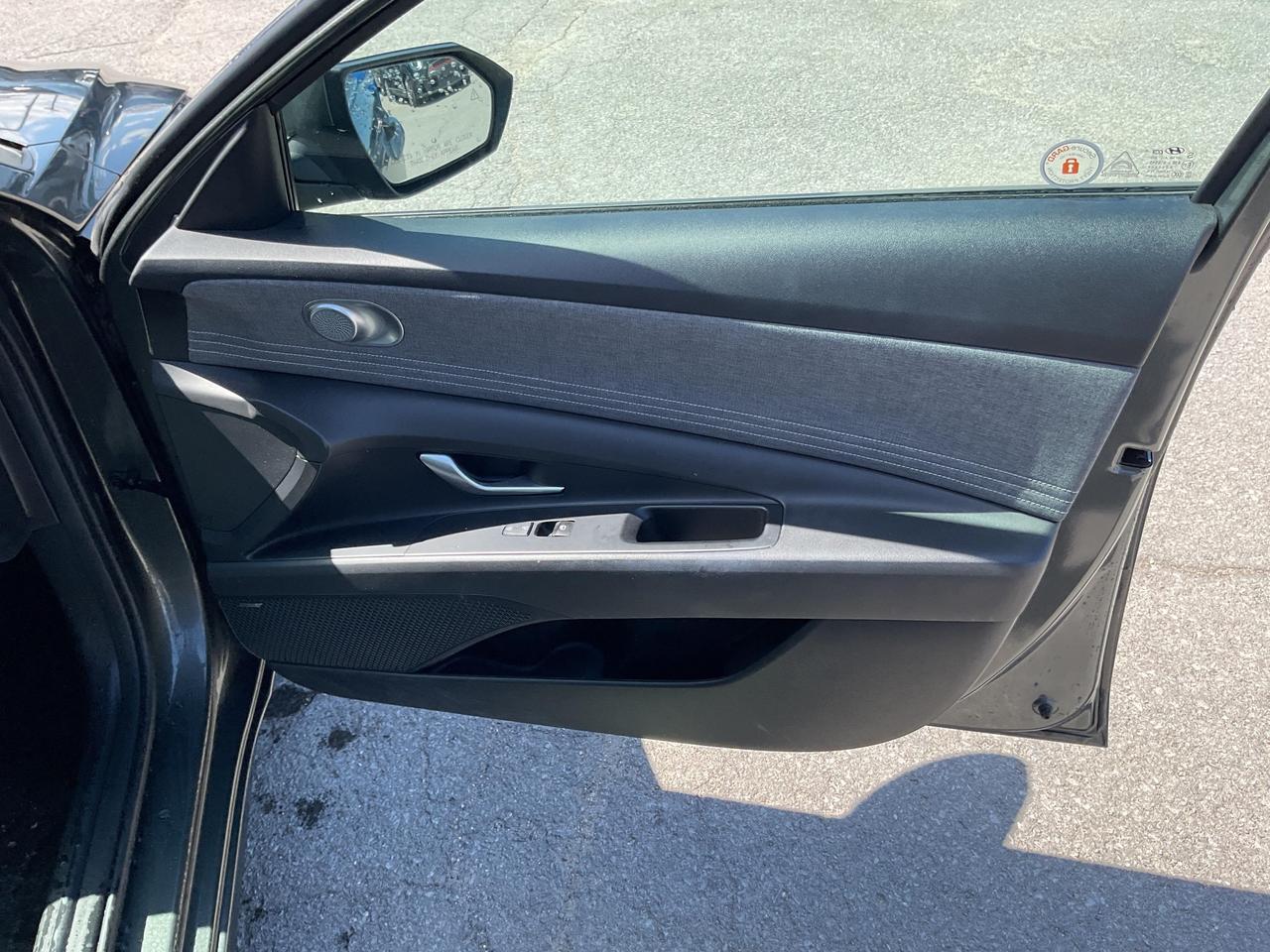 2023 Hyundai Elantra  Photo