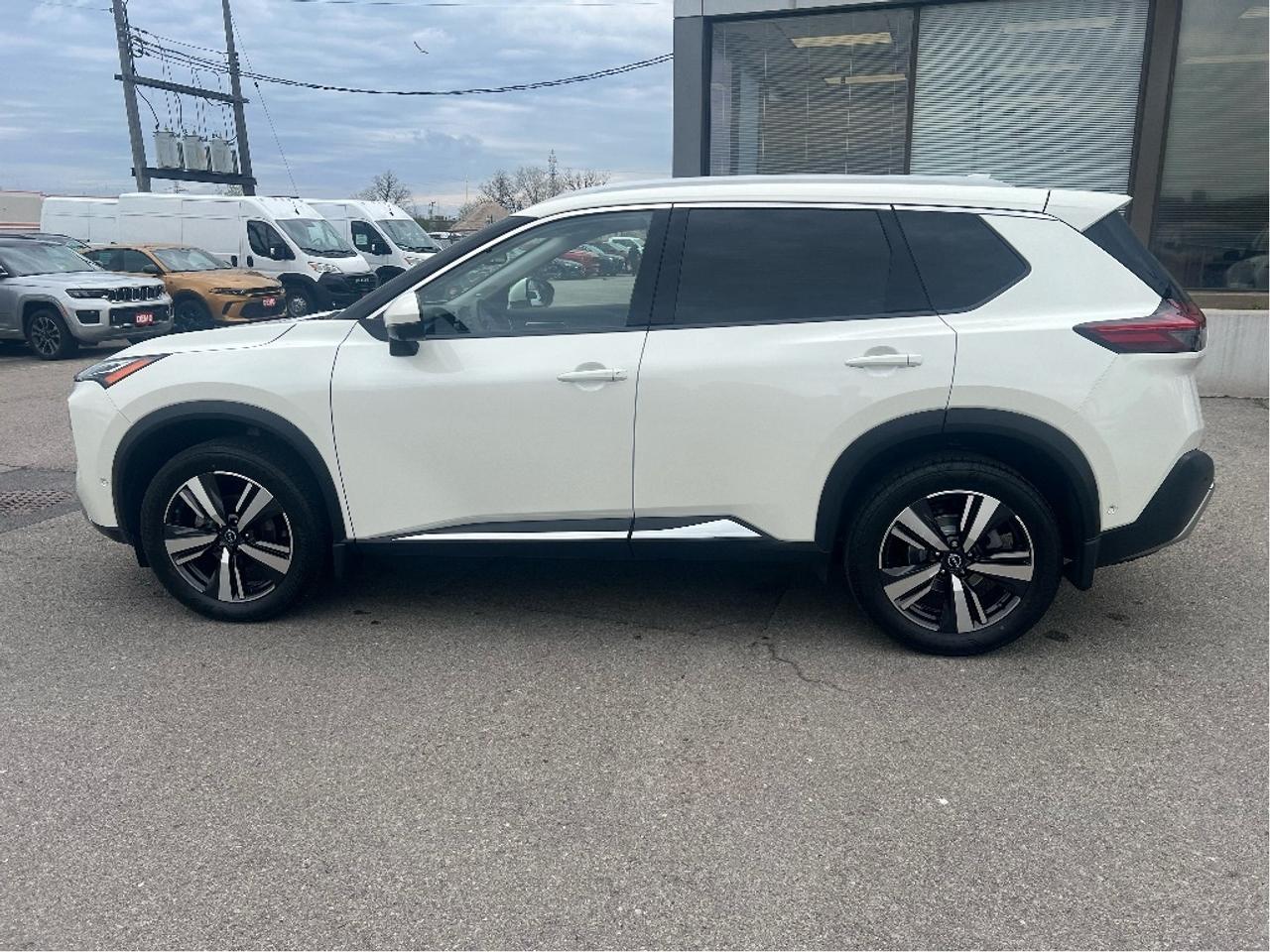 2023 Nissan Rogue AWD Platinum *LEATHER *SUNROOF *NAVI *CLEAN CARFAX Photo