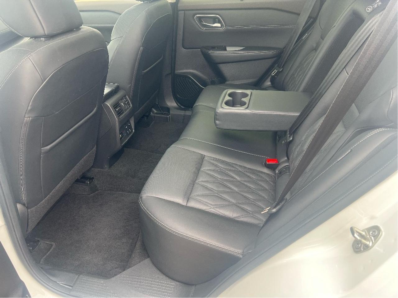 2023 Nissan Rogue AWD Platinum *LEATHER *SUNROOF *NAVI *CLEAN CARFAX Photo