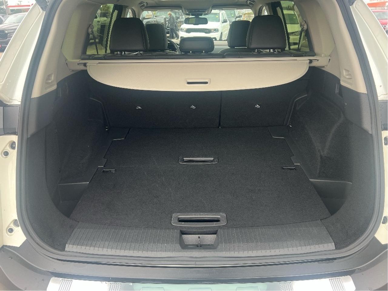 2023 Nissan Rogue AWD Platinum *LEATHER *SUNROOF *NAVI *CLEAN CARFAX Photo