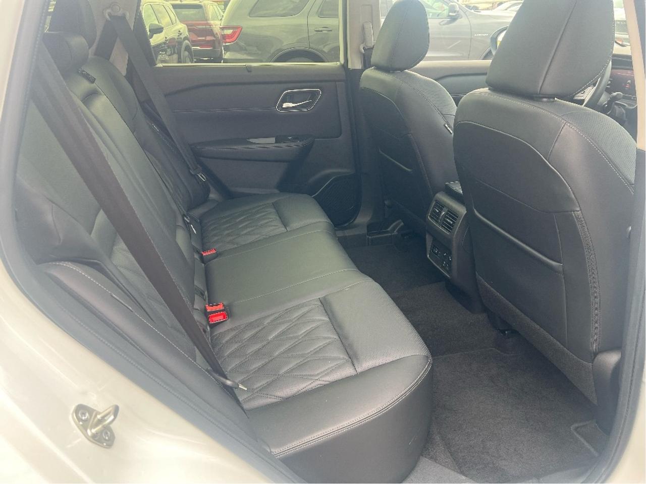 2023 Nissan Rogue AWD Platinum *LEATHER *SUNROOF *NAVI *CLEAN CARFAX Photo