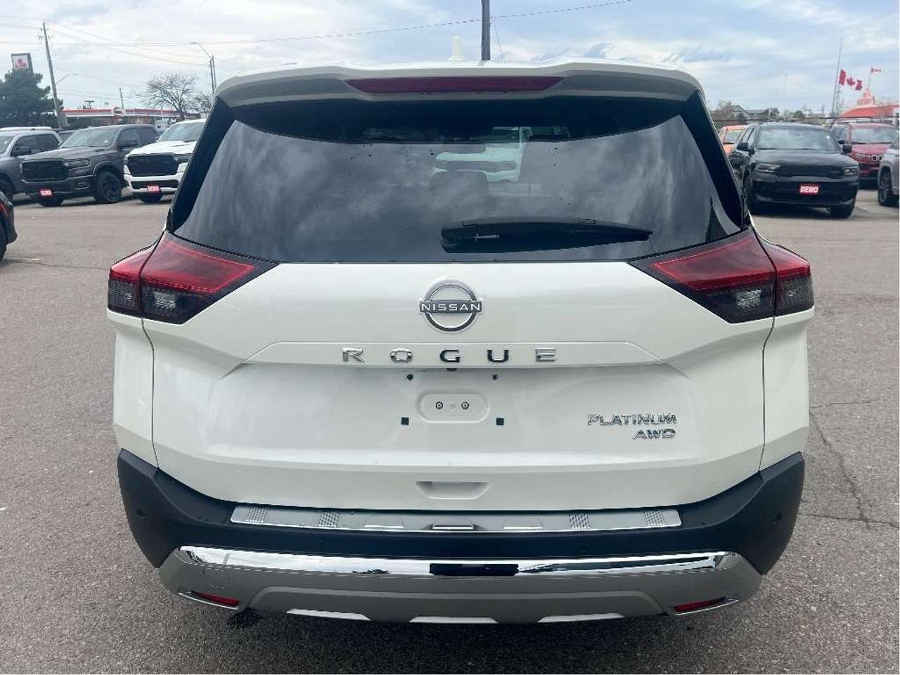 2023 Nissan Rogue AWD Platinum *LEATHER *SUNROOF *NAVI *CLEAN CARFAX Photo