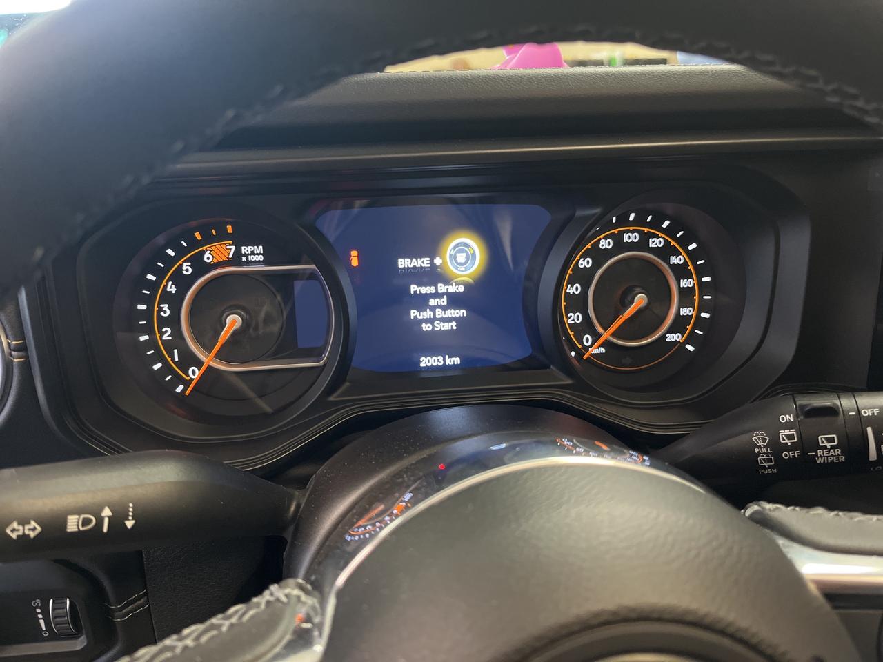 2025 Jeep Wrangler Sahara V6 *LEATHER *NAVI *SAFETY GROUP *DEMO Photo