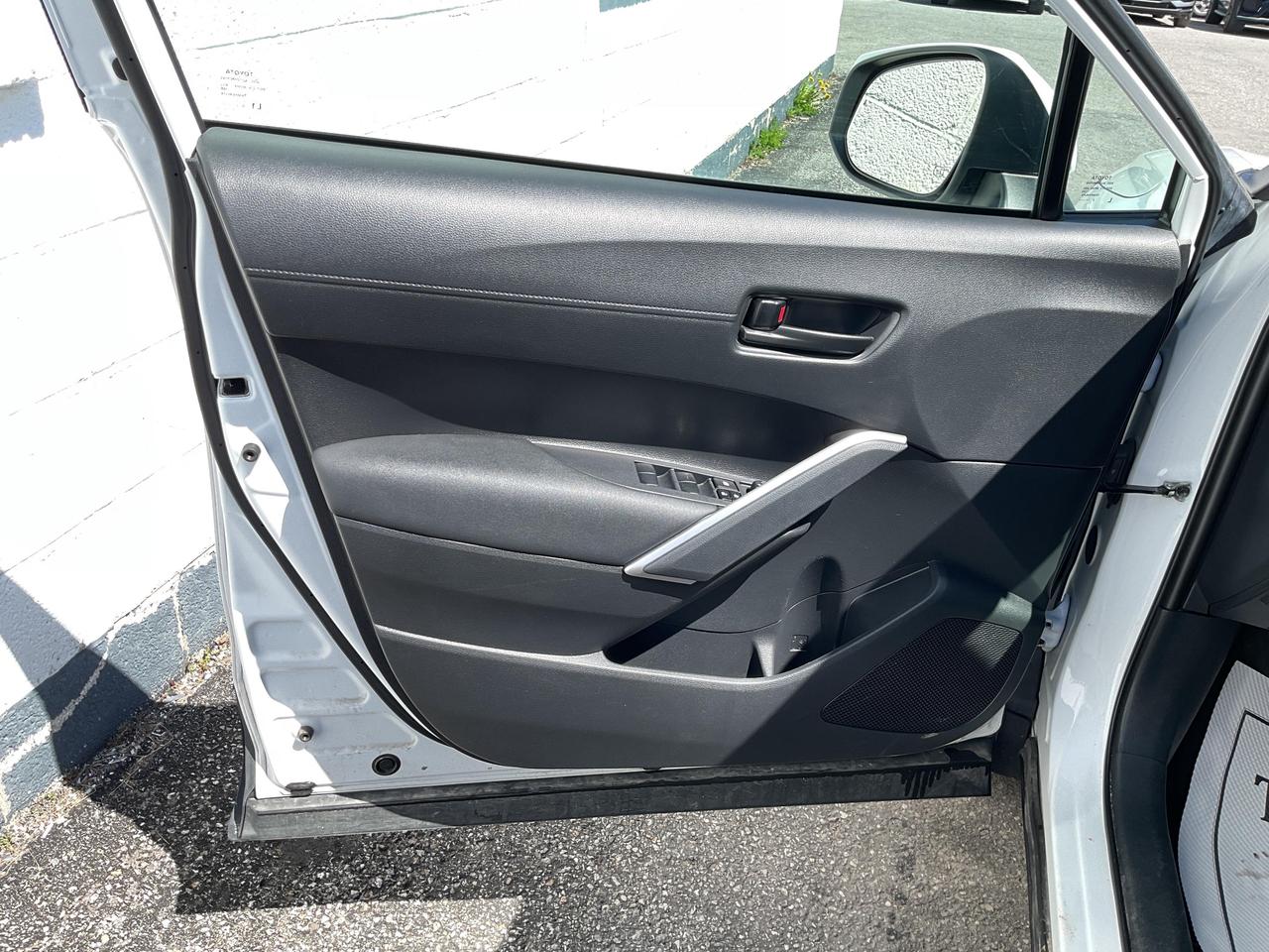 2023 Toyota Corolla Cross LE 4dr All-Wheel Drive Photo