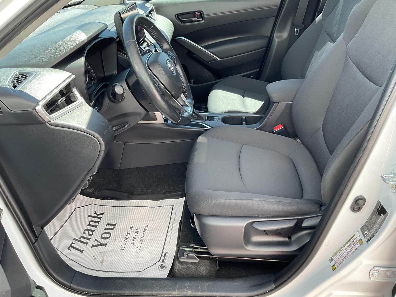 2023 Toyota Corolla Cross LE 4dr All-Wheel Drive Photo