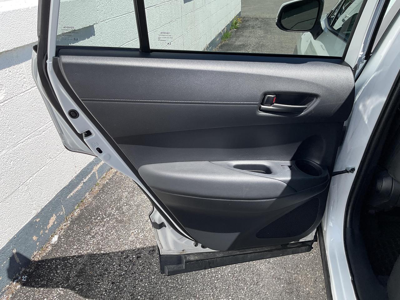 2023 Toyota Corolla Cross LE 4dr All-Wheel Drive Photo