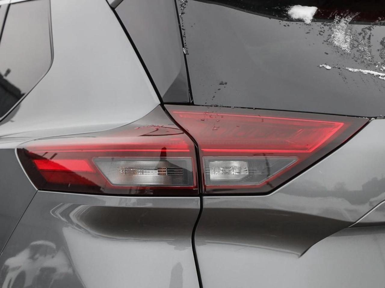 2025 Nissan Rogue Platinum 4dr All-Wheel Drive Sport Utility Photo