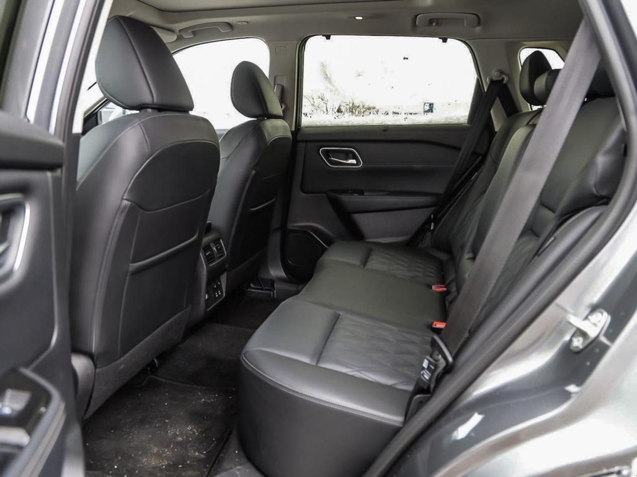 2025 Nissan Rogue Platinum 4dr All-Wheel Drive Sport Utility Photo