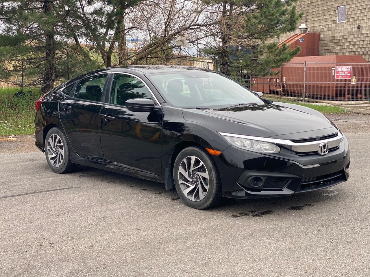 2018 Honda Civic LX | CLEAN CARFAX | NO ACCIDENT Photo2