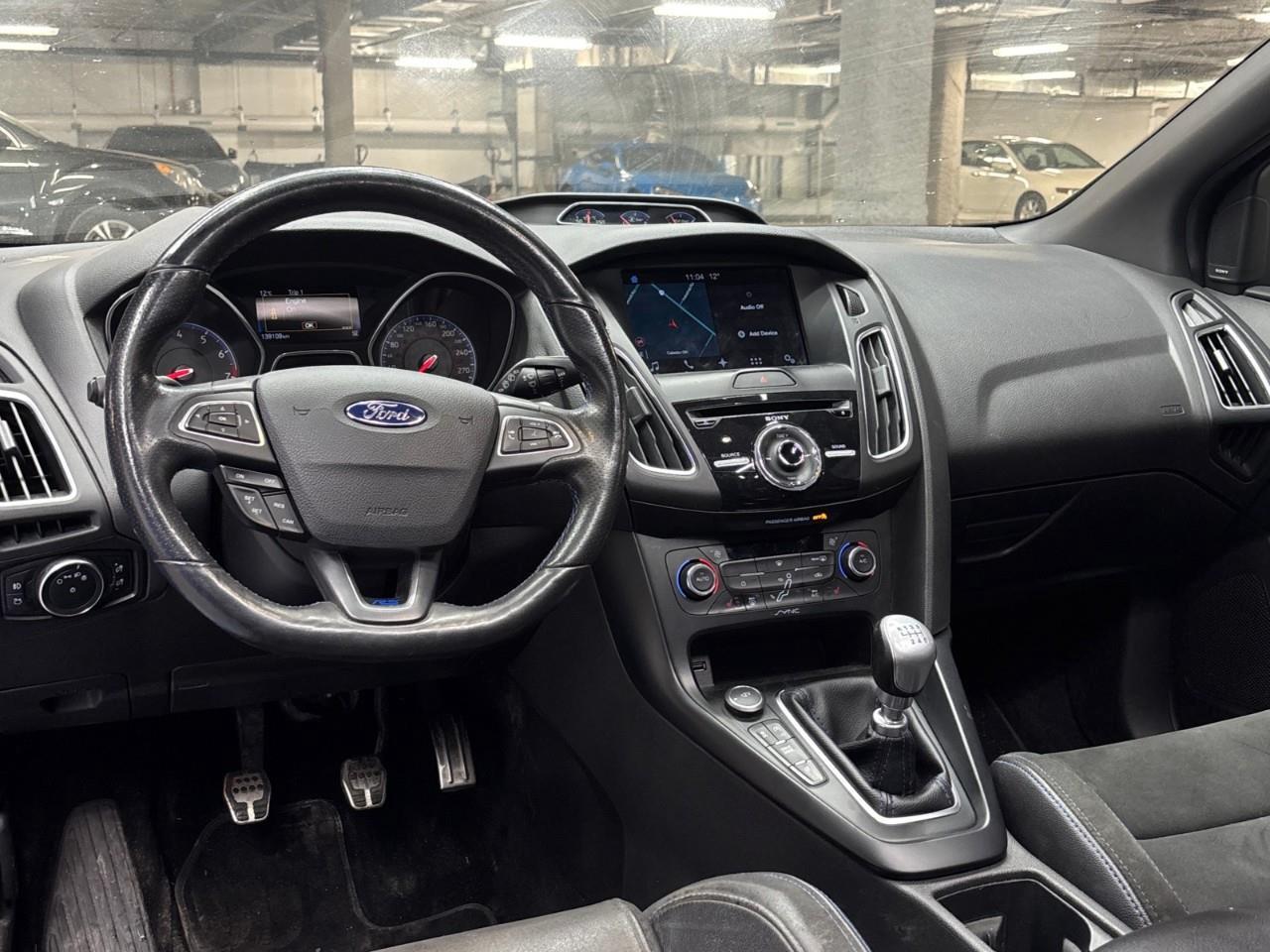2017 Ford Focus RS Base 4dr Hatchback Photo